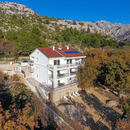 Apartmani Villa Paulo สตารีกราด-ปาเคลนีซา ภายนอก รูปภาพ