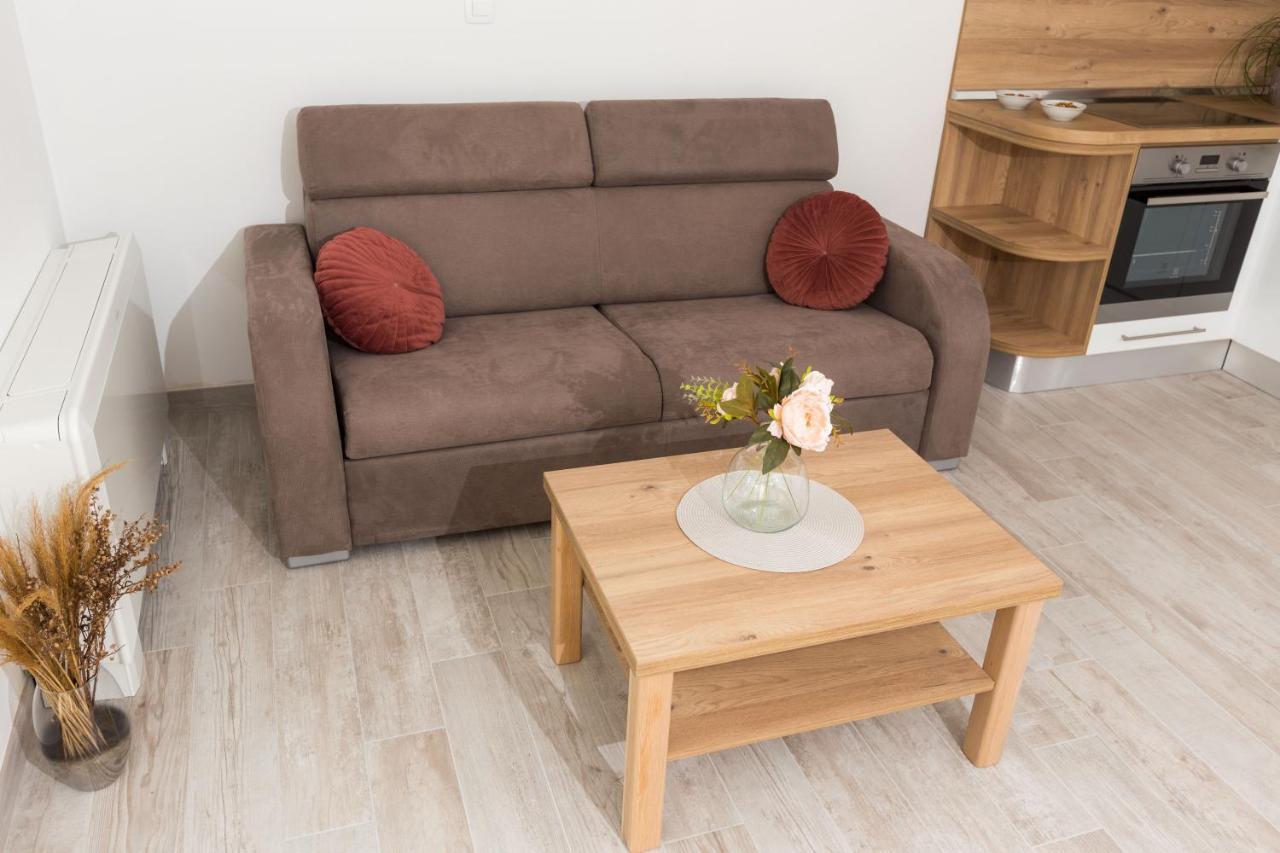 Apartmani Villa Paulo สตารีกราด-ปาเคลนีซา ภายนอก รูปภาพ